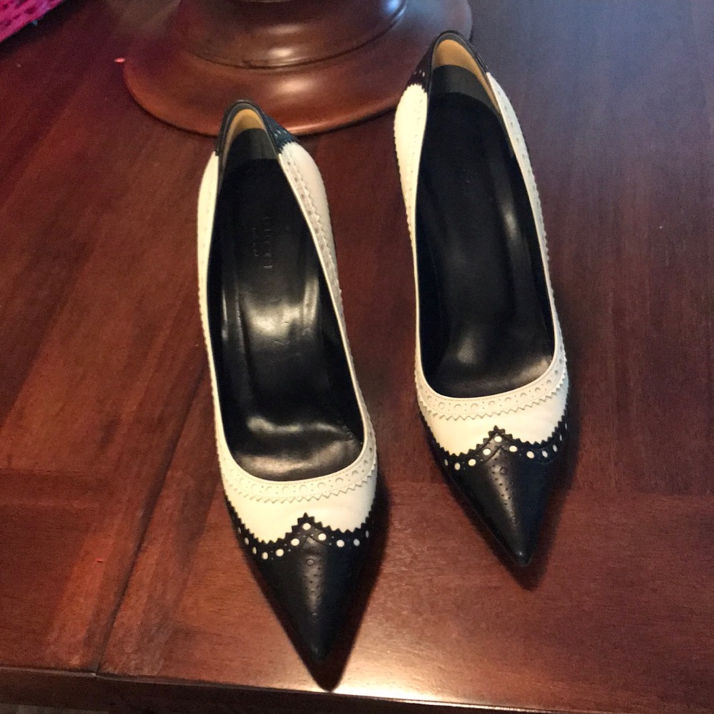 Spectator Pumps